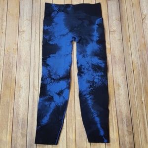 SALE EUC Lululemon Ebb to Street Legging Tie Dye 4